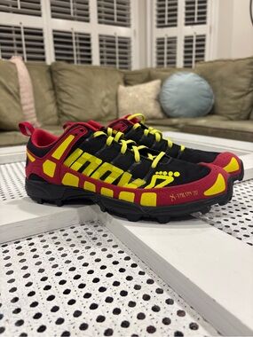 INOV-8 X-Talon 212 Trail Running Shoes Black/Berry/Lime Women 8.5 Men 7